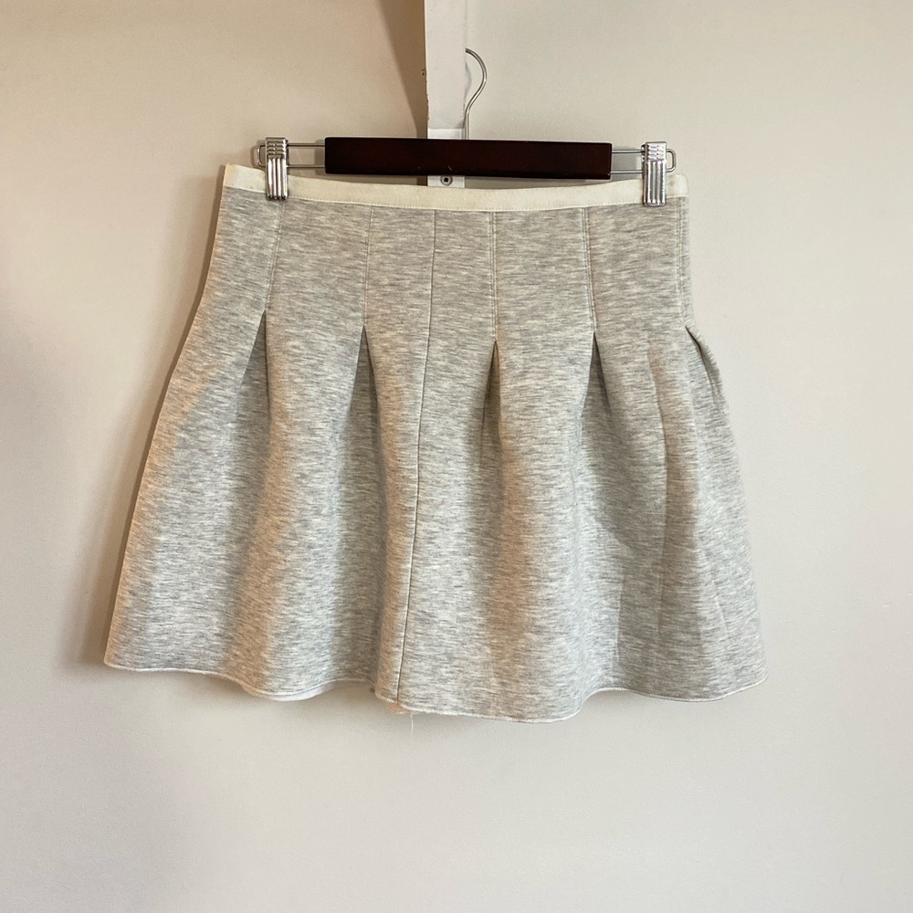 Grey pleated mini skirt